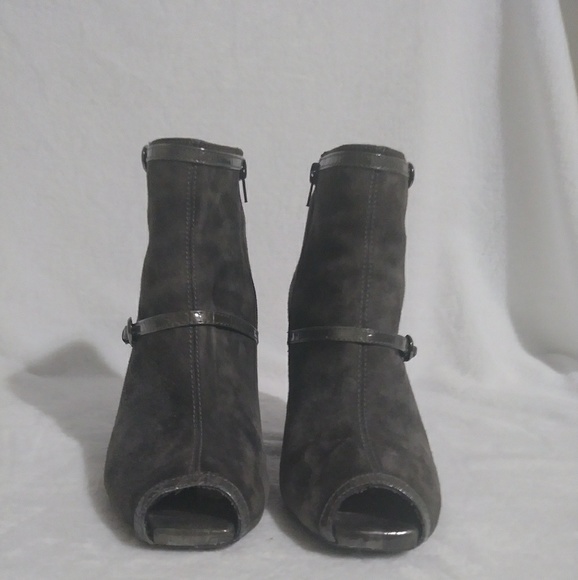 🎯 Worthington Suede Peep Toe Booties 8.5M - Picture 2 of 6